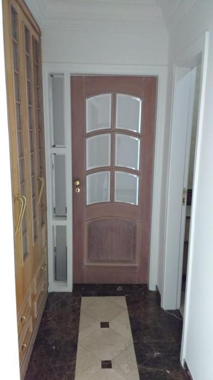 Apartamento de alto padrão com apartamentos de 282 m², 1 por andar, 3 vagas, 4 dorms., infraestrutura completa, salão de festas e de jogos, playground, churrasqueira, piscina, quadra poliesportiva e sauna. O edifício Serra dos Cristais em Jundiaí, locali - www.melhoresimoveisonline.com.br