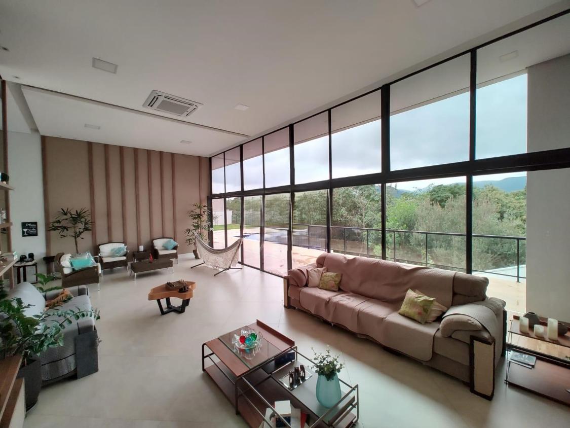 Casa à venda com 3 quartos, 400m² - Medeiros,Jundiaí