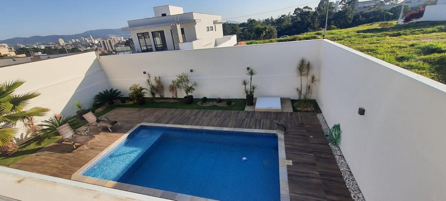 Casa à venda com 3 quartos, 296m² - Loteamento Residencial e Comercial Horto Florestal,Jundiaí