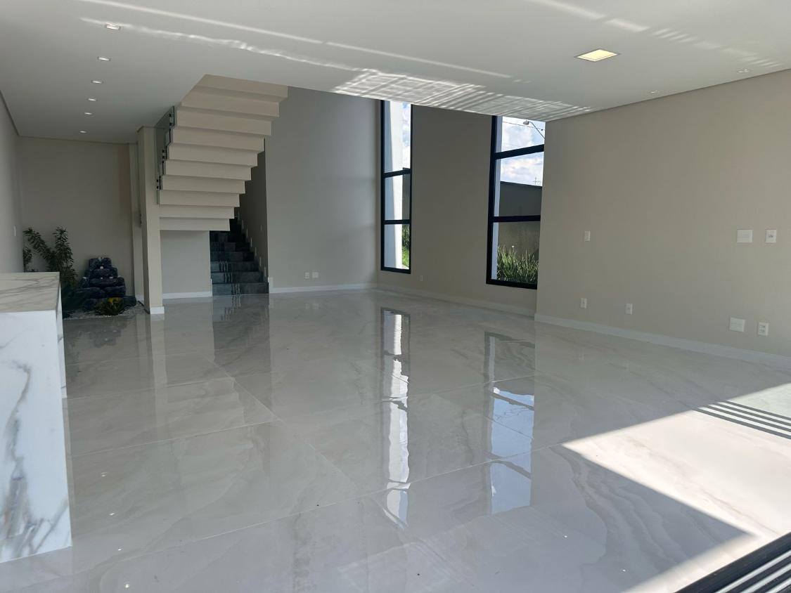 Casa à venda com 4 quartos, 340m² - Jardim Florestal,Jundiaí