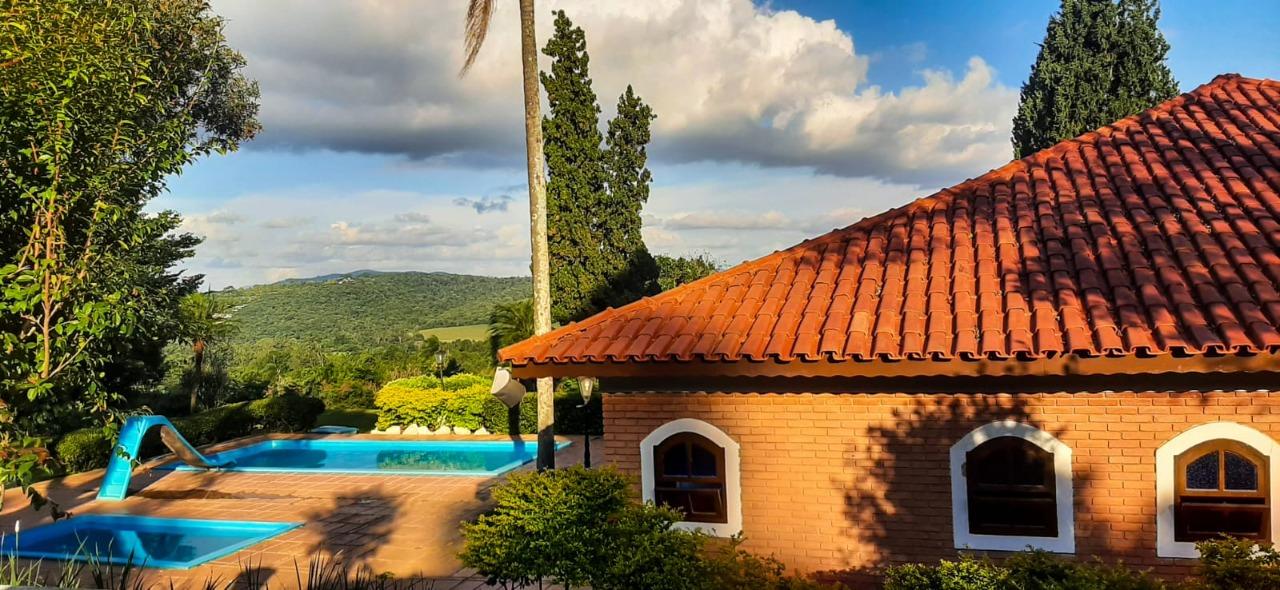 Sítio à venda com 8 quartos, 20000m² - Centro,Jarinu