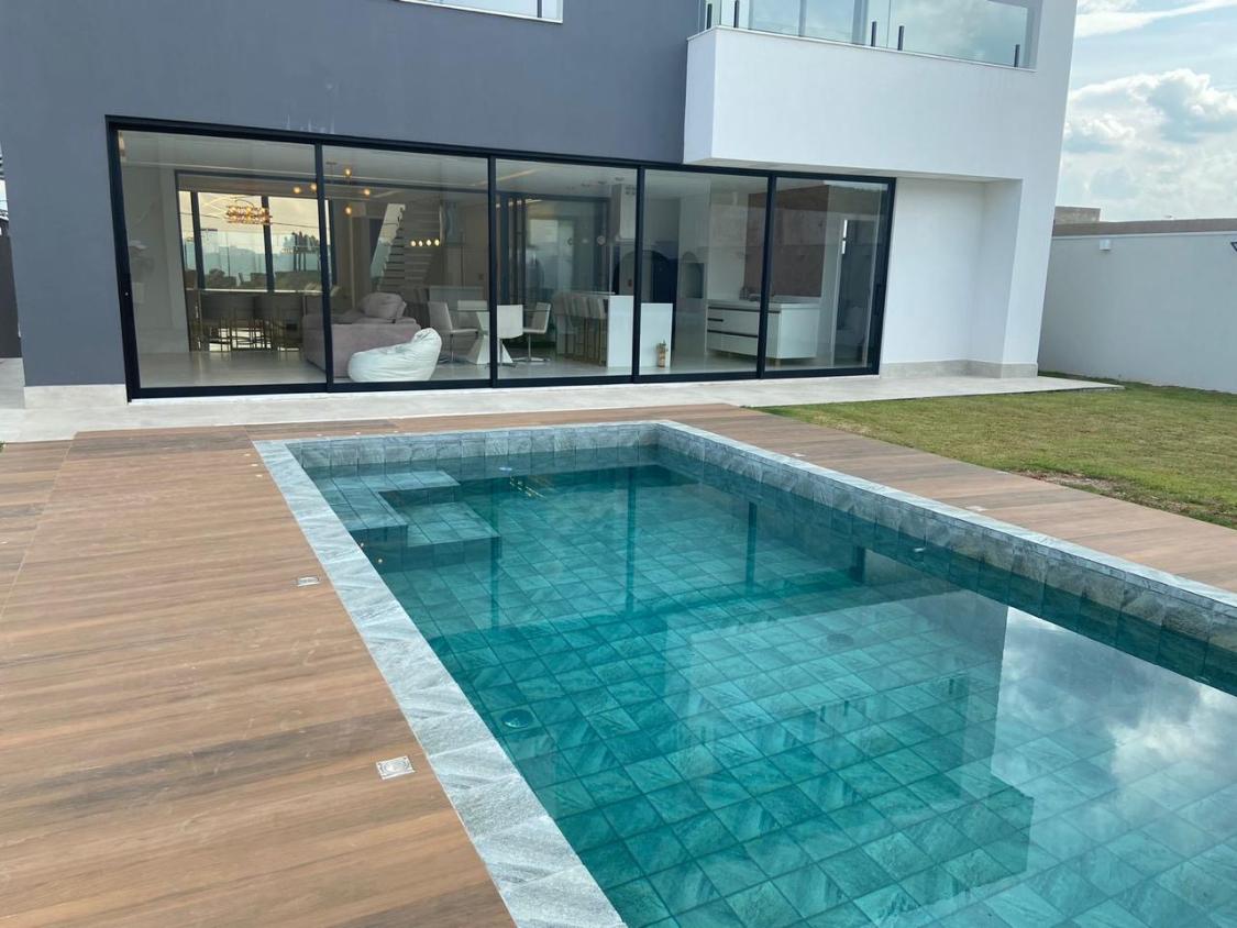 Casa à venda com 4 quartos, 414m² - Jardim Niero,Louveira