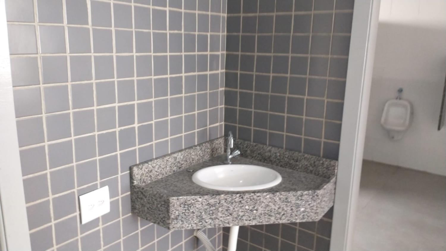 Galpão locação localizado na av tenente marques excelente localização com  860m2 de terreno  720m2 de galpão  pé direito de 10mts  em cajamar sp - www.melhoresimoveisonline.com.br