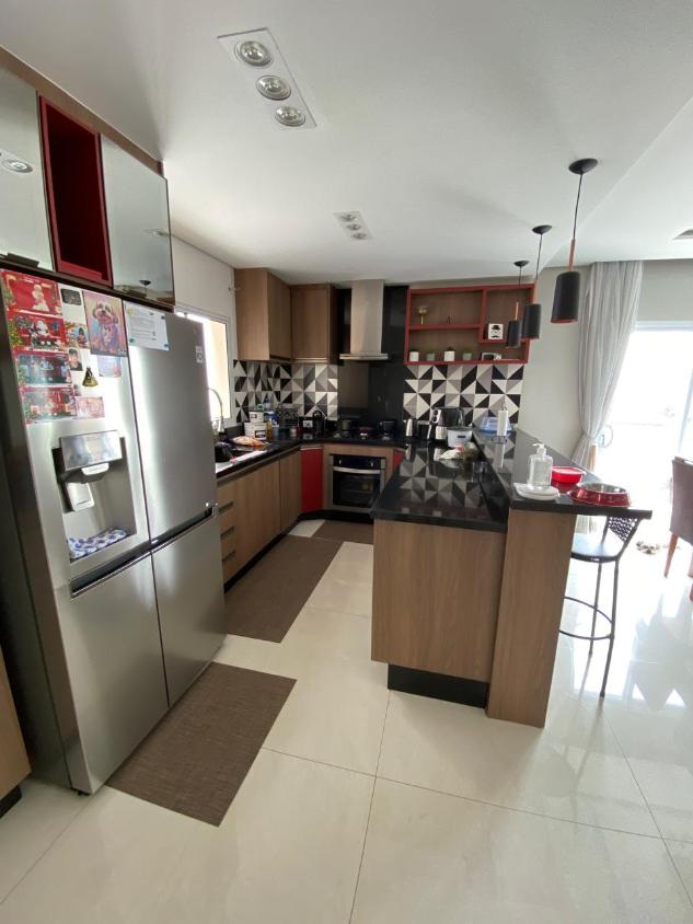 Casa à venda com 4 quartos, 291m² - Colina Maria Luíza (Jordanésia),Cajamar