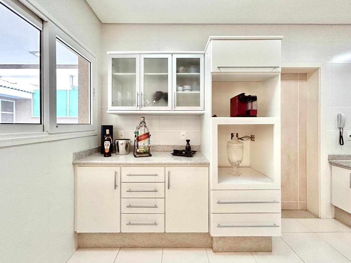 Descubra-se vivendo com conforto e segurança na melhor localização de Jundiaí , o Condomínio Quinta das Laranjeiras é ideal para quem busca localização ,conforto e segurança. - www.melhoresimoveisonline.com.br