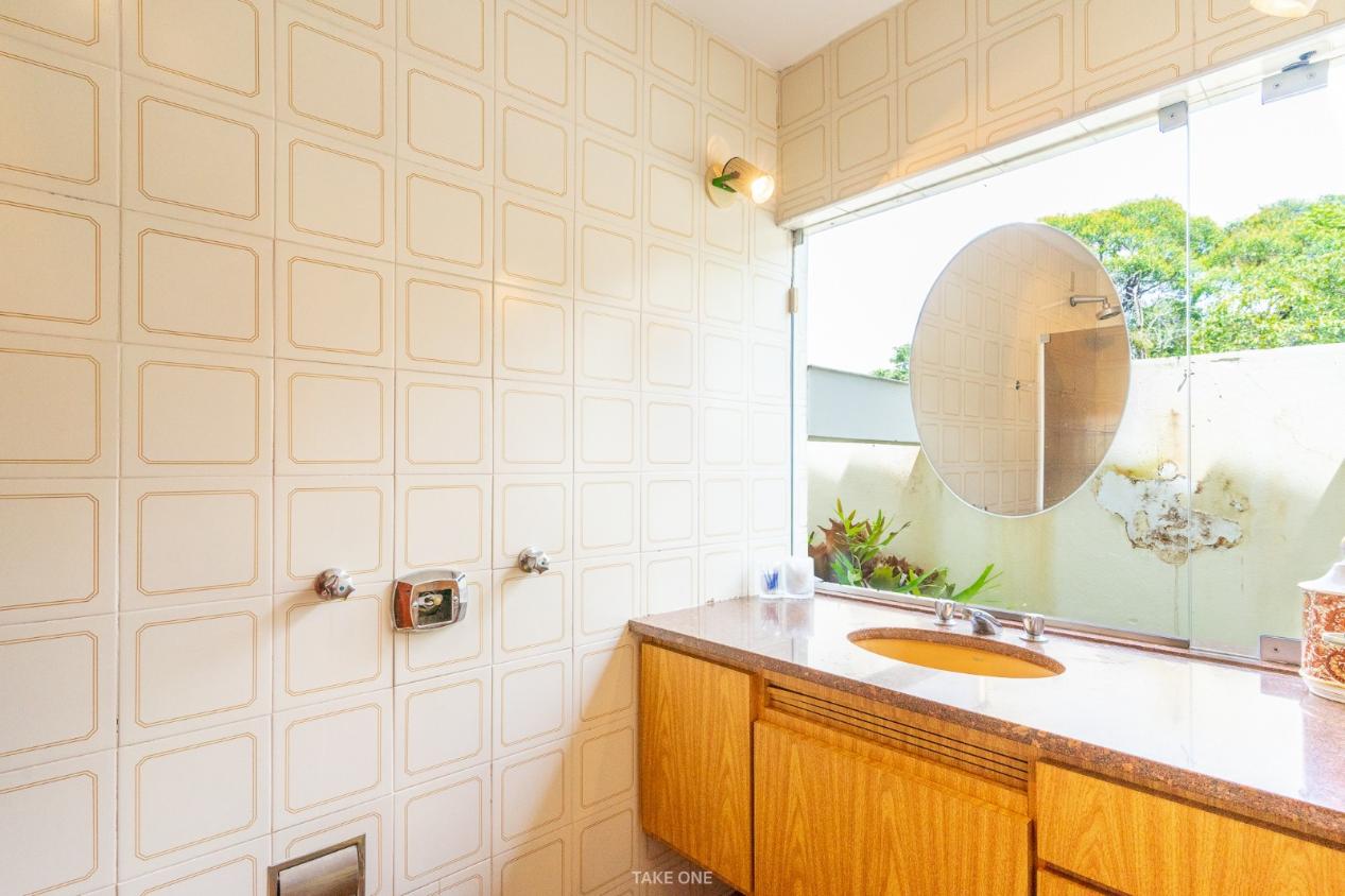 SÍTIO DOS SONHOS À VENDA NO HORTO FLORESTAL - JUNDIAÍ-SP: Casa Avarandada em Meio à Natureza, com Muito Verde e Ar Puro! - www.melhoresimoveisonline.com.br