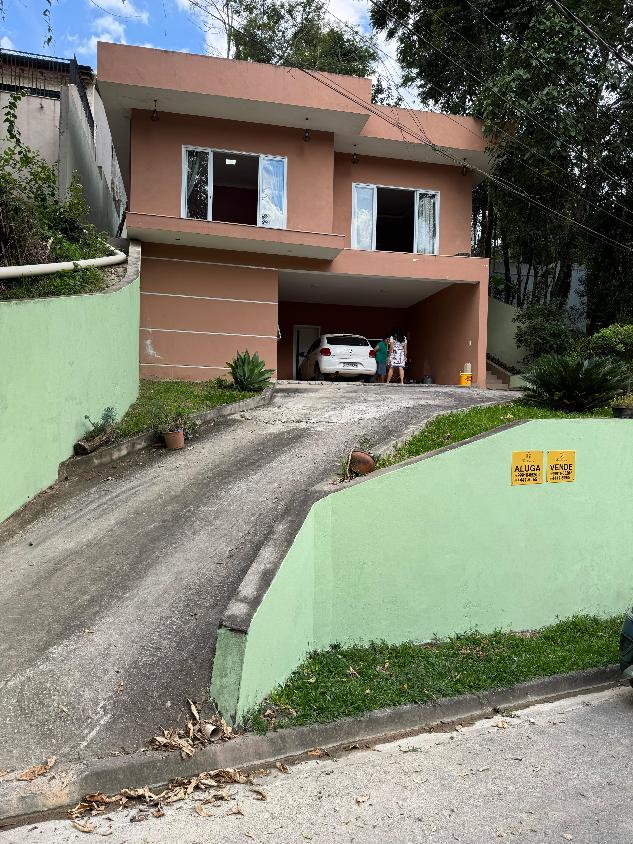 Casa para venda ou locação com 3 quartos - Alpes dos Araçás (Jordanésia),Cajamar