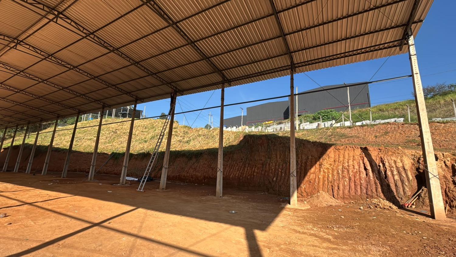 Galpão para alugar - Residencial Santa Helena - Gleba II,Santana de Parnaíba