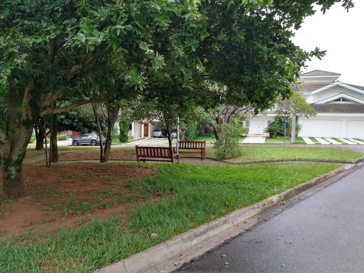 Casa à venda com 4 quartos, 400m² - ,